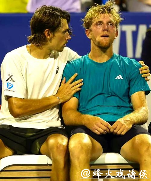 ATP总决赛-阿尔卡拉斯2-0阿利亚西姆 将与辛纳争冠 ATP总决赛-阿尔卡拉斯2-0阿利亚西姆 将与辛纳争冠