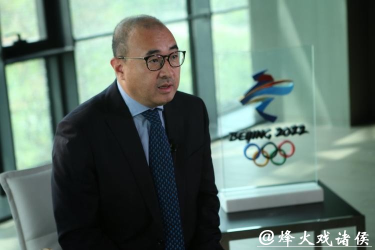 副团长佟立新直言冬奥首金何时来 轻装上阵才有戏 副团长佟立新直言冬奥首金何时来 轻装上阵才有戏