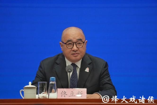 副团长佟立新直言冬奥首金何时来 轻装上阵才有戏 副团长佟立新直言冬奥首金何时来 轻装上阵才有戏