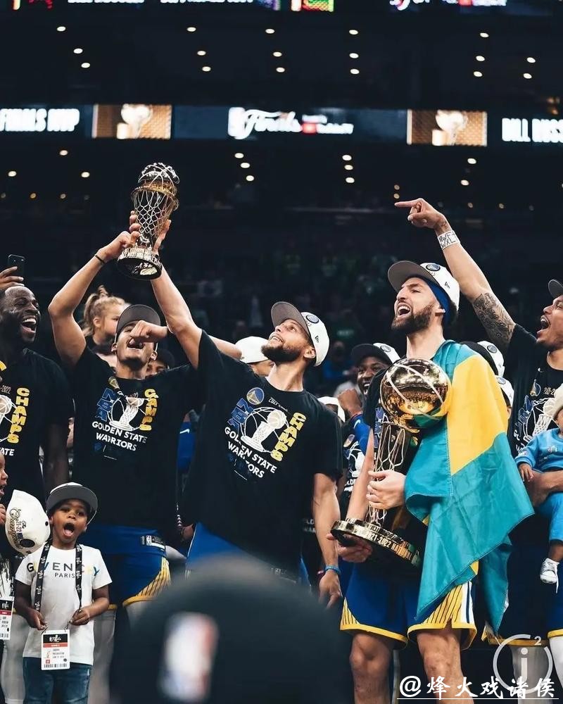 加兰25+8库里仅得11分 骑士大胜勇士豪取7连胜